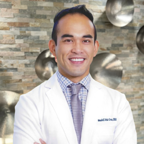 Expert dentist Dr. Wendell Dela Cruz of Stephens & Gatewood Dentistry in Houston, TX